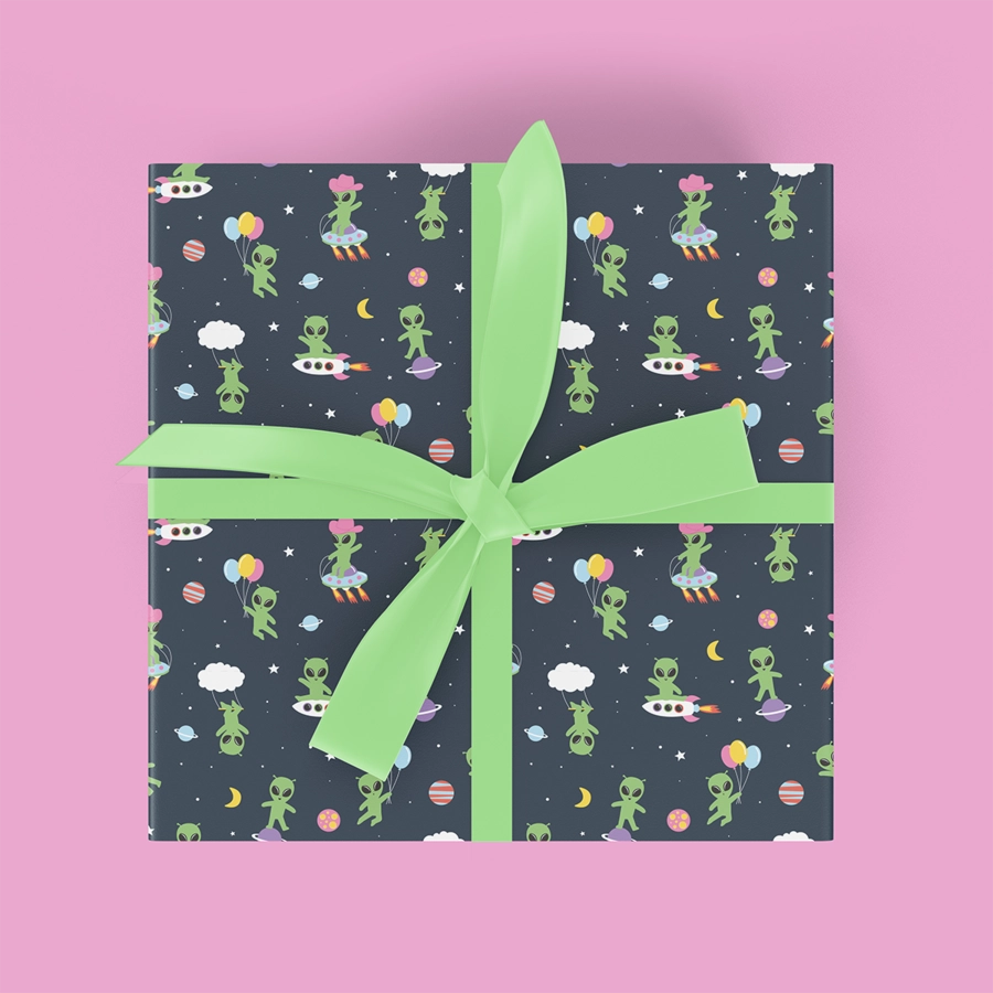 Space Aliens Flat Wrap